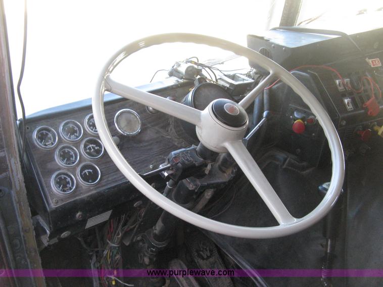 image for item H4369 1978 Kenworth K100E spreader truck