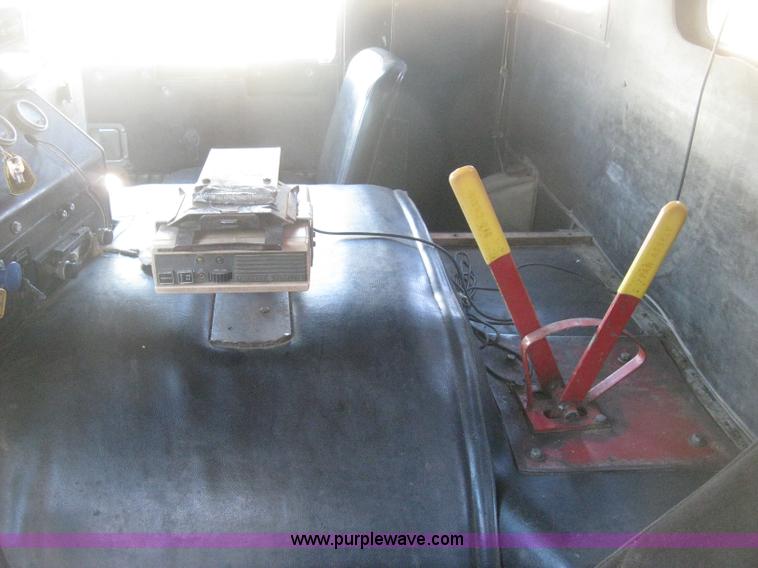 image for item H4369 1978 Kenworth K100E spreader truck