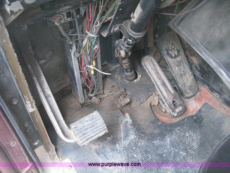 image for item H4369 1978 Kenworth K100E spreader truck