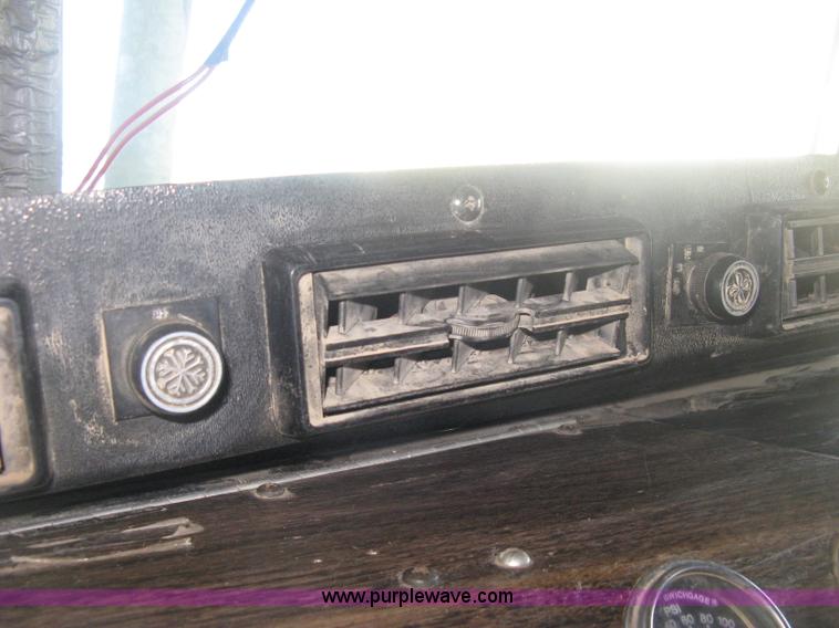 image for item H4369 1978 Kenworth K100E spreader truck