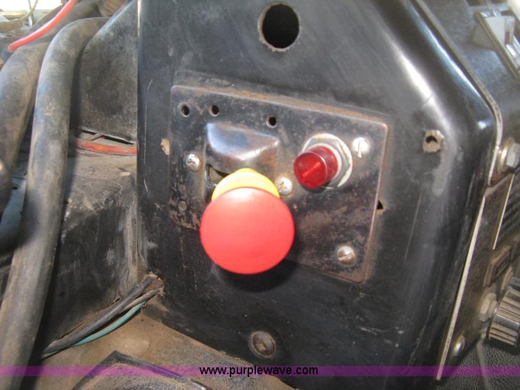 image for item H4369 1978 Kenworth K100E spreader truck