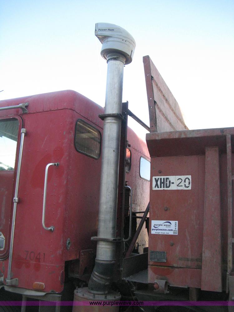 image for item H4369 1978 Kenworth K100E spreader truck