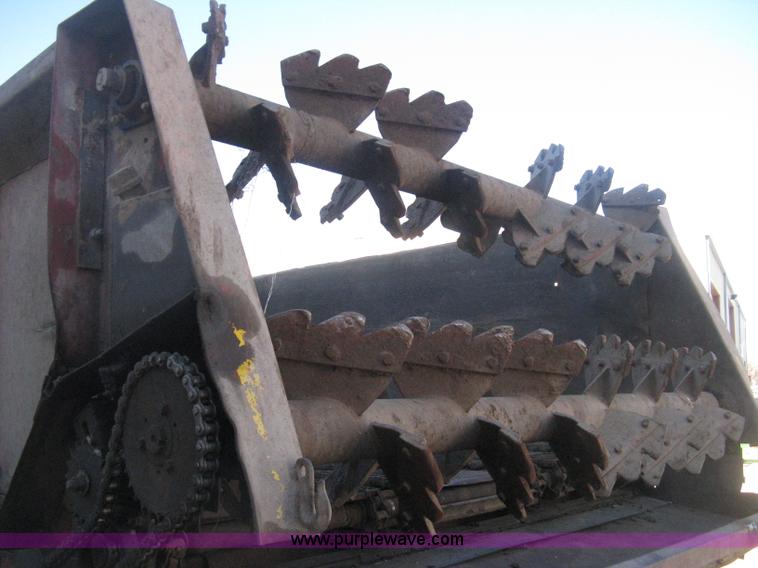 image for item H4369 1978 Kenworth K100E spreader truck