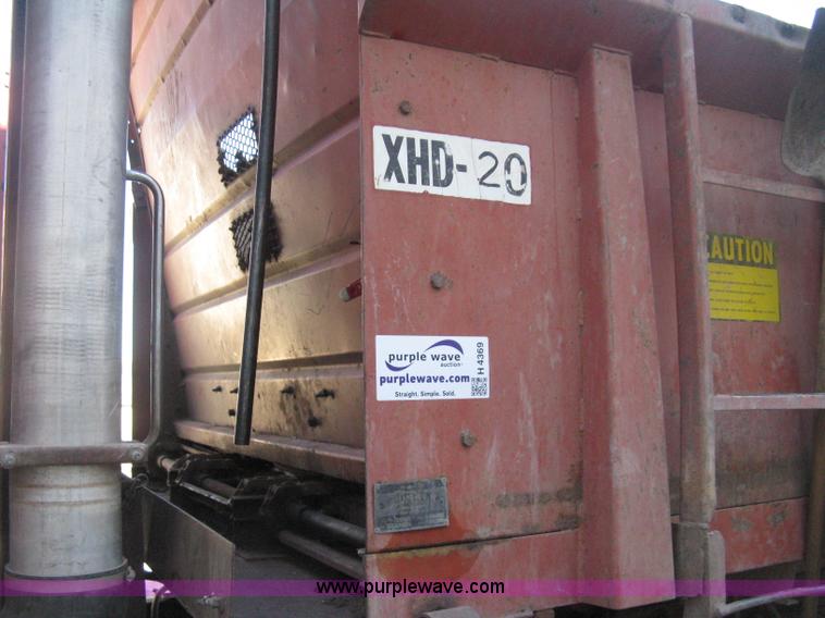 image for item H4369 1978 Kenworth K100E spreader truck