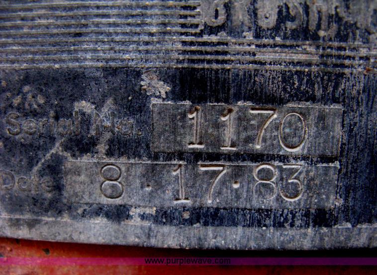 image for item H4369 1978 Kenworth K100E spreader truck