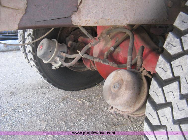 image for item H4369 1978 Kenworth K100E spreader truck