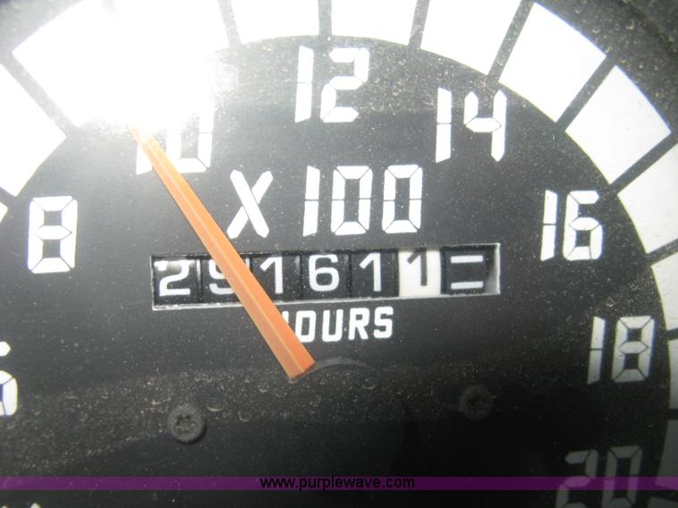 image for item H4376 1993 Mack CH613 Elite semi truck