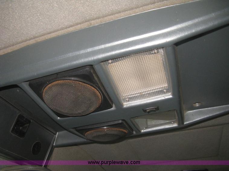 image for item H4376 1993 Mack CH613 Elite semi truck