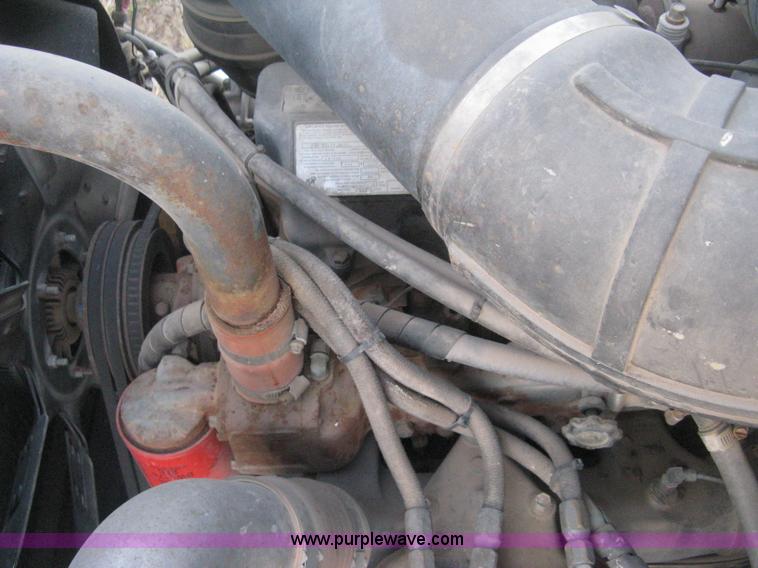 image for item H4376 1993 Mack CH613 Elite semi truck