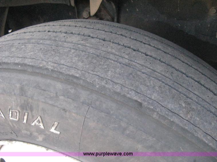 image for item H4376 1993 Mack CH613 Elite semi truck