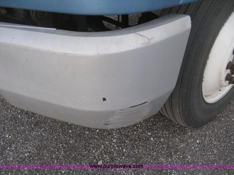 image for item H4376 1993 Mack CH613 Elite semi truck