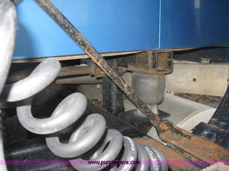 image for item H4376 1993 Mack CH613 Elite semi truck