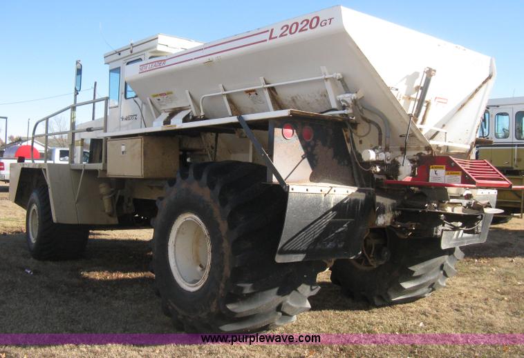 image for item H4378 1991 Mertz 4250 dry spreader truck