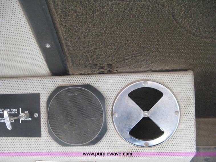 image for item H4378 1991 Mertz 4250 dry spreader truck