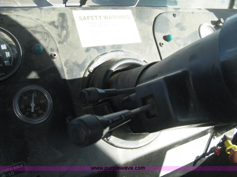 image for item H4378 1991 Mertz 4250 dry spreader truck