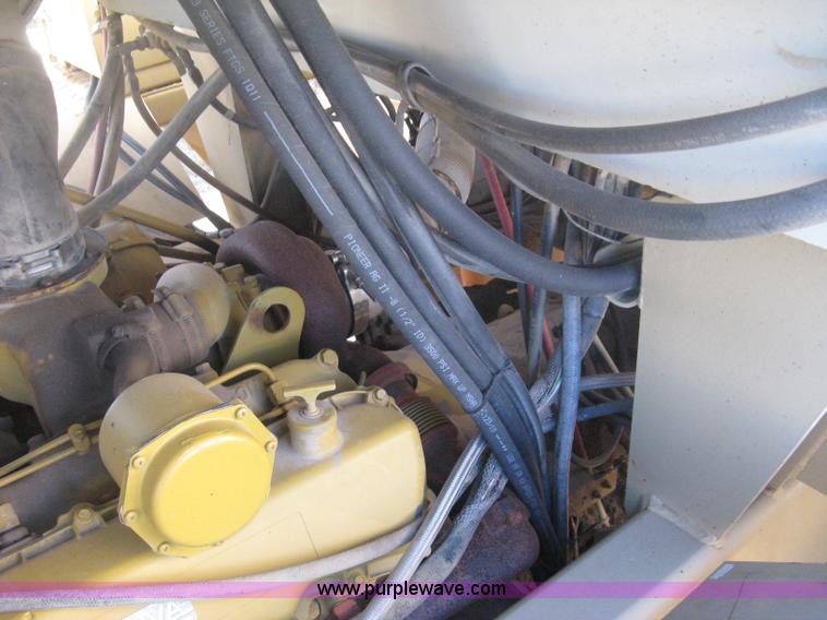 image for item H4378 1991 Mertz 4250 dry spreader truck