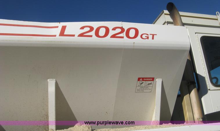 image for item H4378 1991 Mertz 4250 dry spreader truck