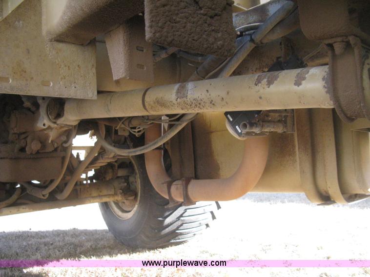 image for item H4378 1991 Mertz 4250 dry spreader truck