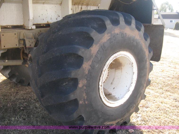 image for item H4378 1991 Mertz 4250 dry spreader truck