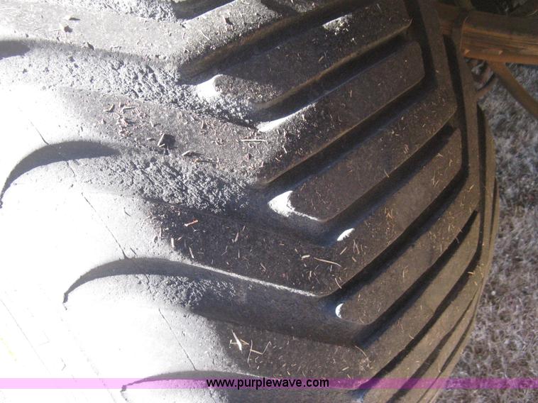 image for item H4378 1991 Mertz 4250 dry spreader truck