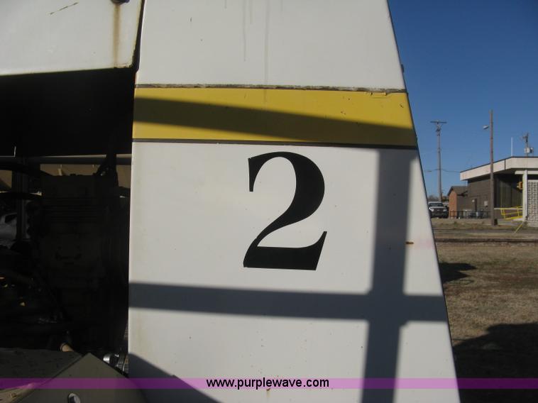 image for item H4378 1991 Mertz 4250 dry spreader truck