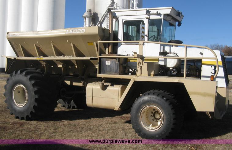 image for item H4379 1990 Mertz 4250 dry spreader truck