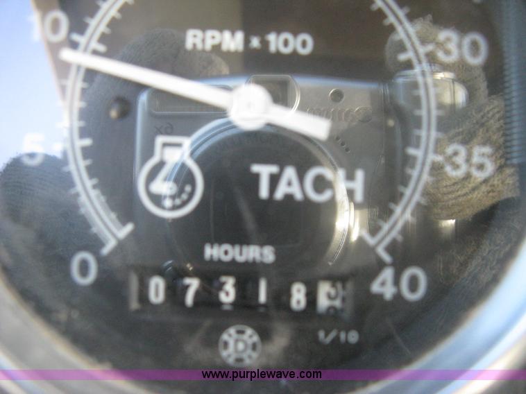 image for item H4379 1990 Mertz 4250 dry spreader truck