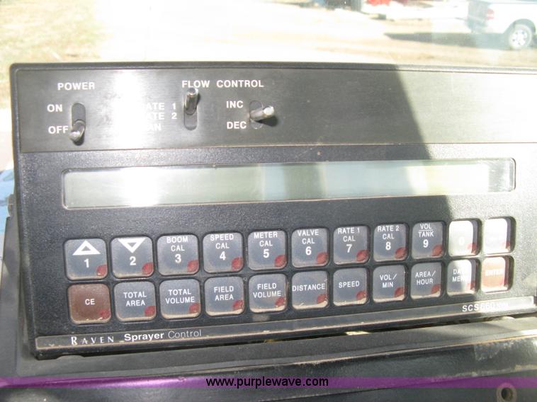 image for item H4379 1990 Mertz 4250 dry spreader truck