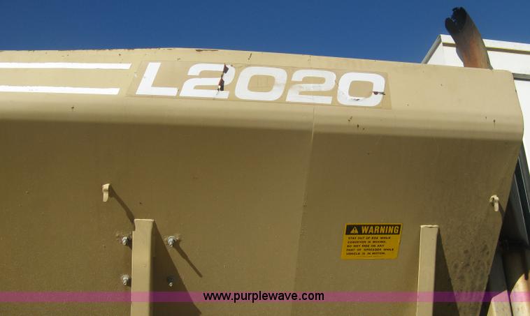 image for item H4379 1990 Mertz 4250 dry spreader truck