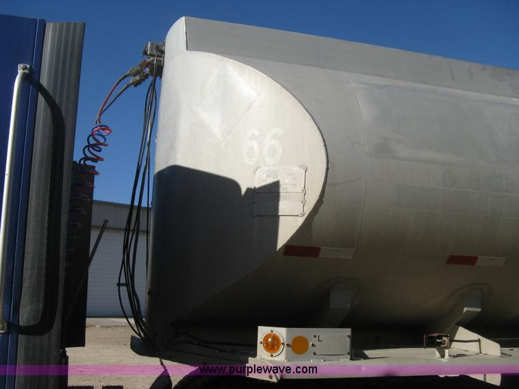 image for item H4442 1974 VIM tanker trailer
