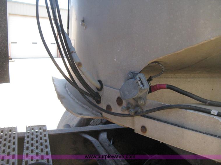 image for item H4442 1974 VIM tanker trailer