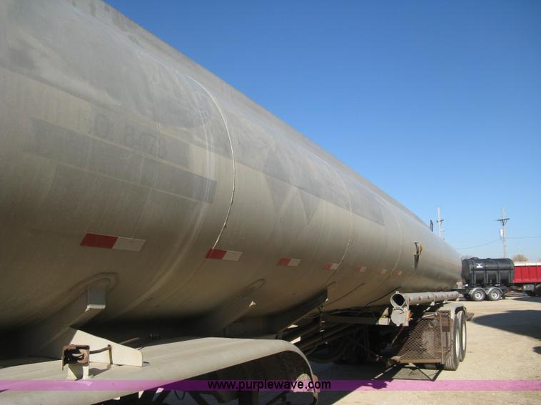 image for item H4442 1974 VIM tanker trailer