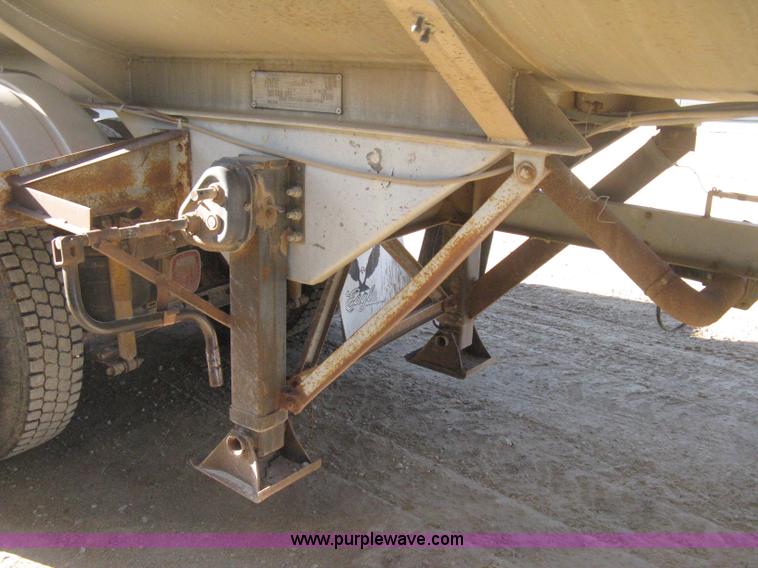 image for item H4442 1974 VIM tanker trailer