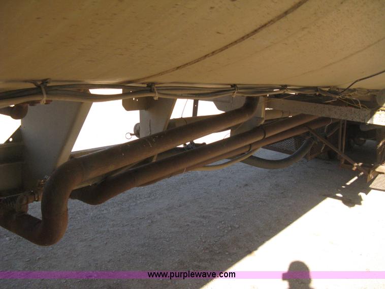 image for item H4442 1974 VIM tanker trailer