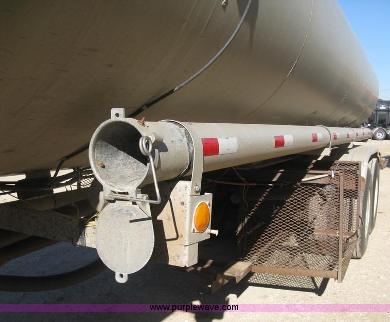 image for item H4442 1974 VIM tanker trailer