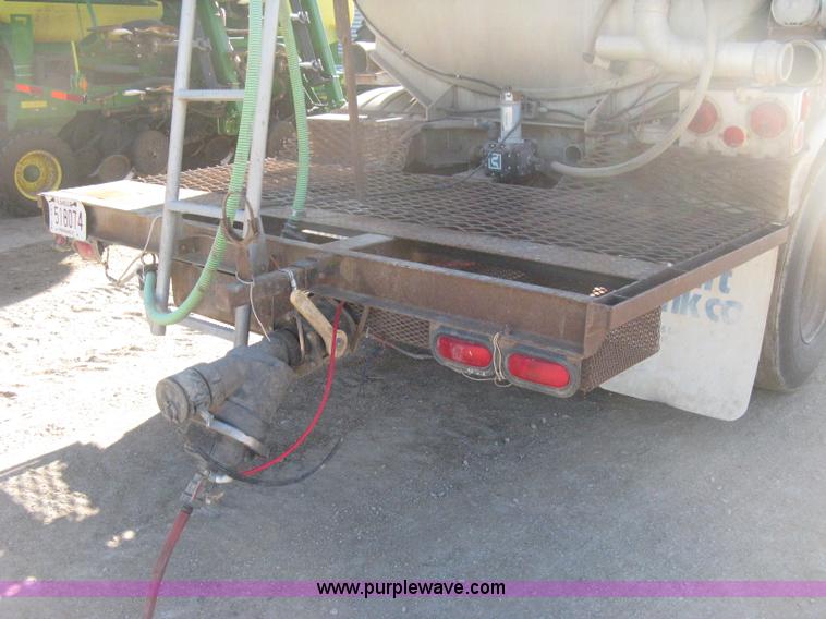 image for item H4442 1974 VIM tanker trailer