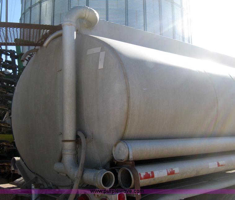 image for item H4442 1974 VIM tanker trailer