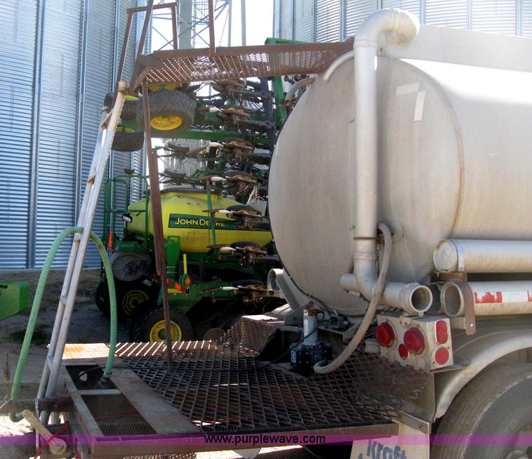 image for item H4442 1974 VIM tanker trailer