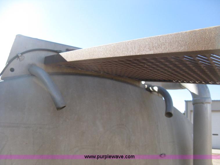 image for item H4442 1974 VIM tanker trailer