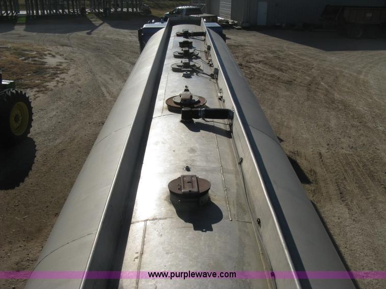 image for item H4442 1974 VIM tanker trailer