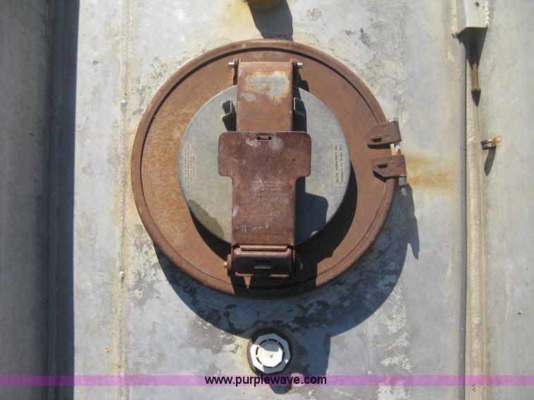 image for item H4442 1974 VIM tanker trailer