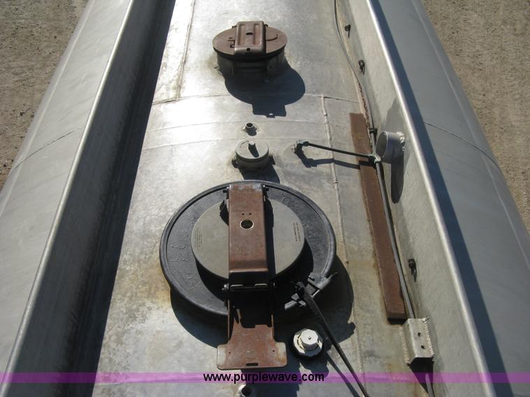 image for item H4442 1974 VIM tanker trailer