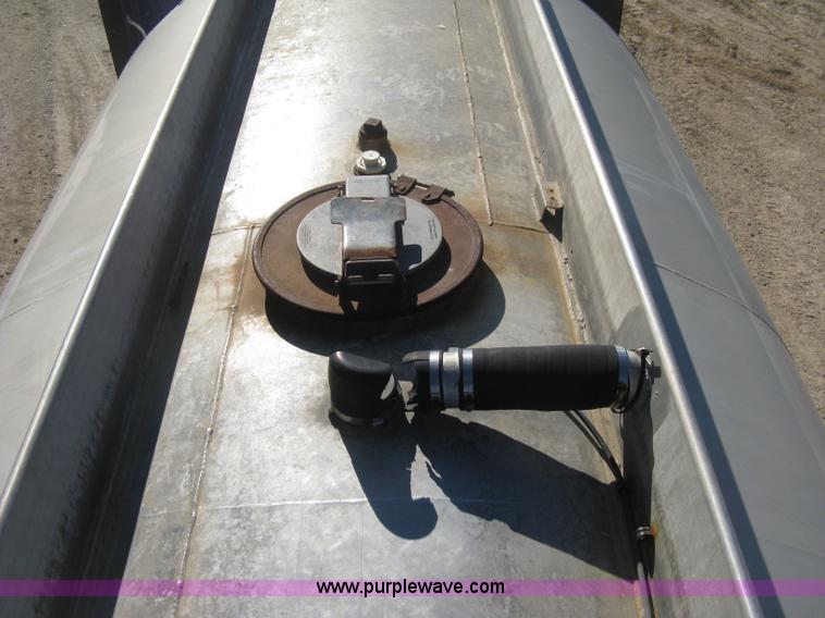 image for item H4442 1974 VIM tanker trailer