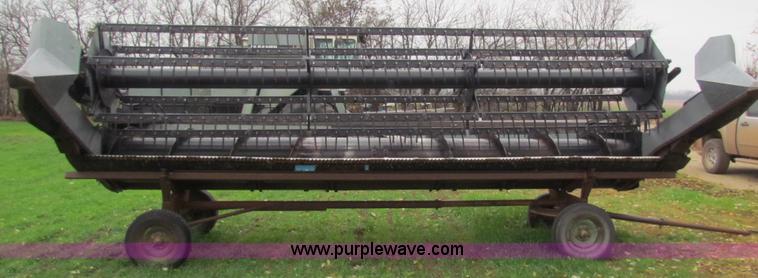 image for item H7257 Allis Chalmers 320 flex head and trailer