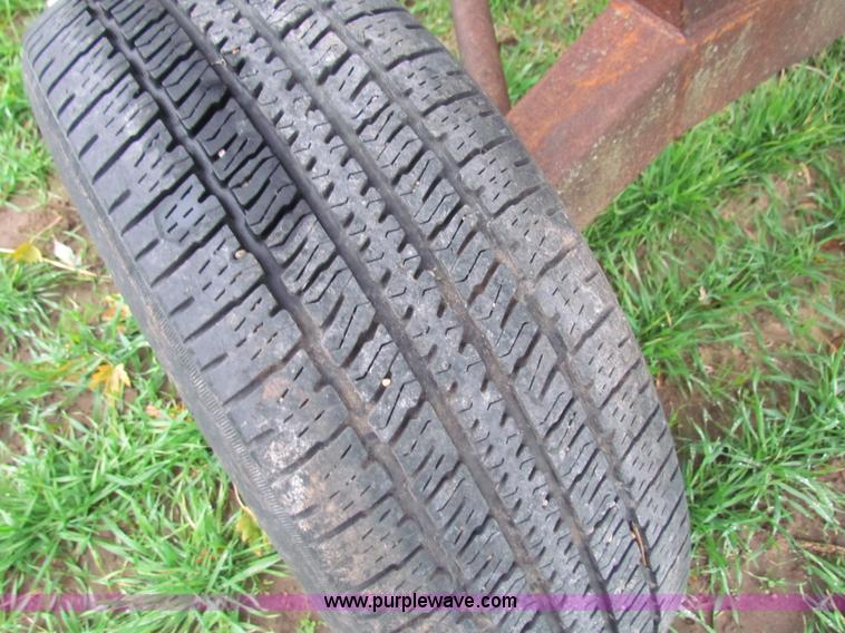 image for item H7257 Allis Chalmers 320 flex head and trailer