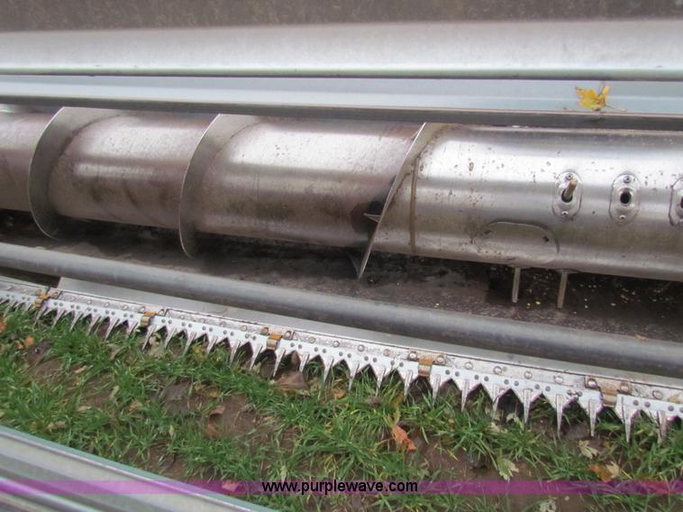 image for item H7258 Gleaner L2 combine