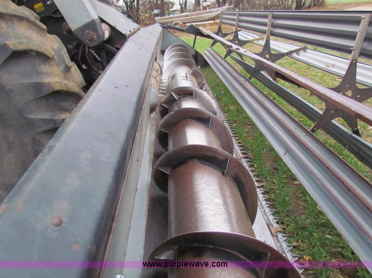 image for item H7258 Gleaner L2 combine