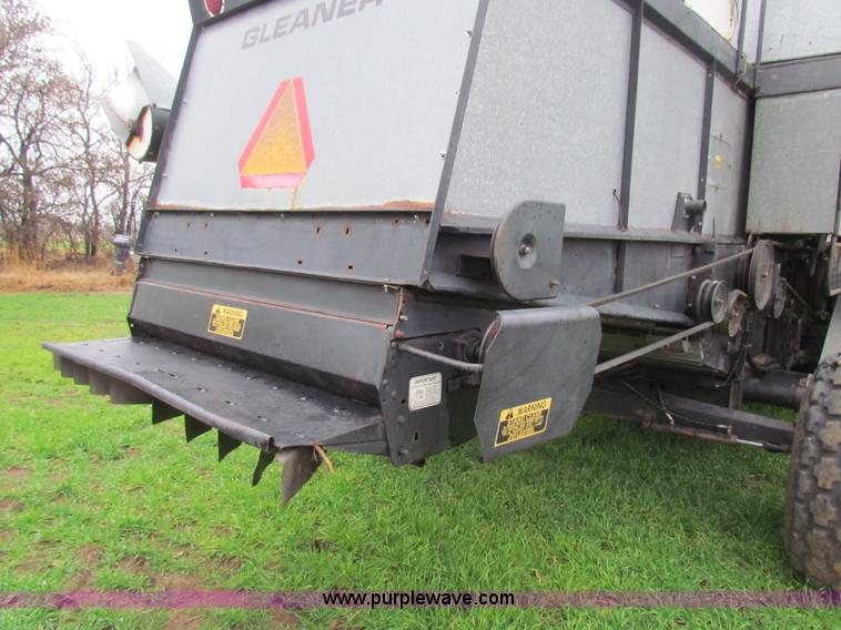 image for item H7258 Gleaner L2 combine