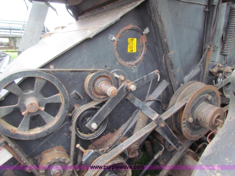 image for item H7258 Gleaner L2 combine