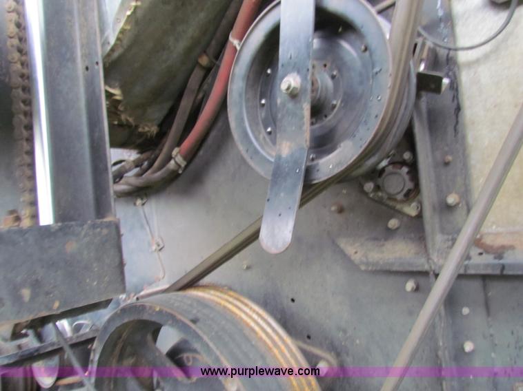 image for item H7258 Gleaner L2 combine